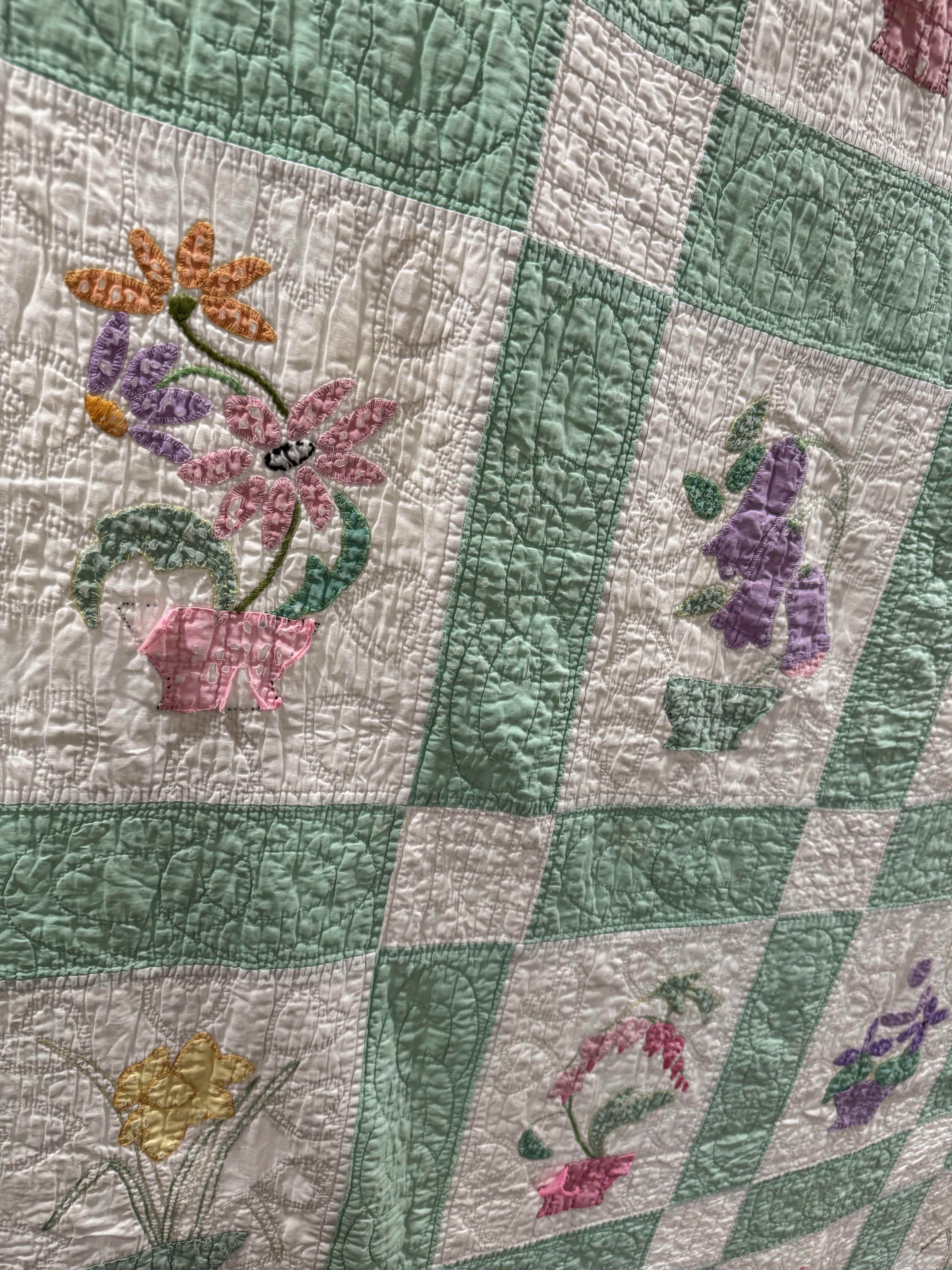 Vintage Quilt Flower Pot Applique