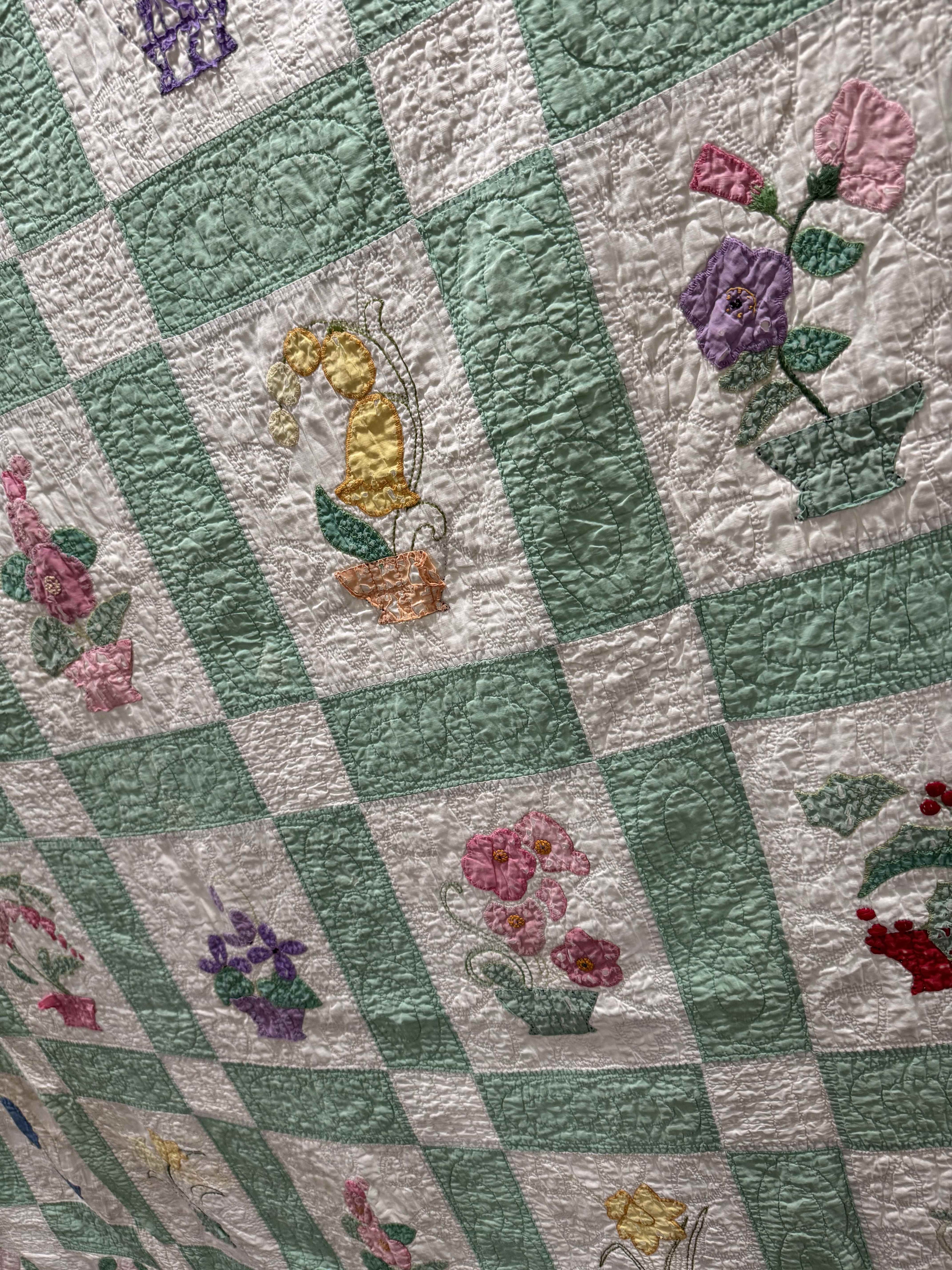 Vintage Quilt Flower Pot Applique