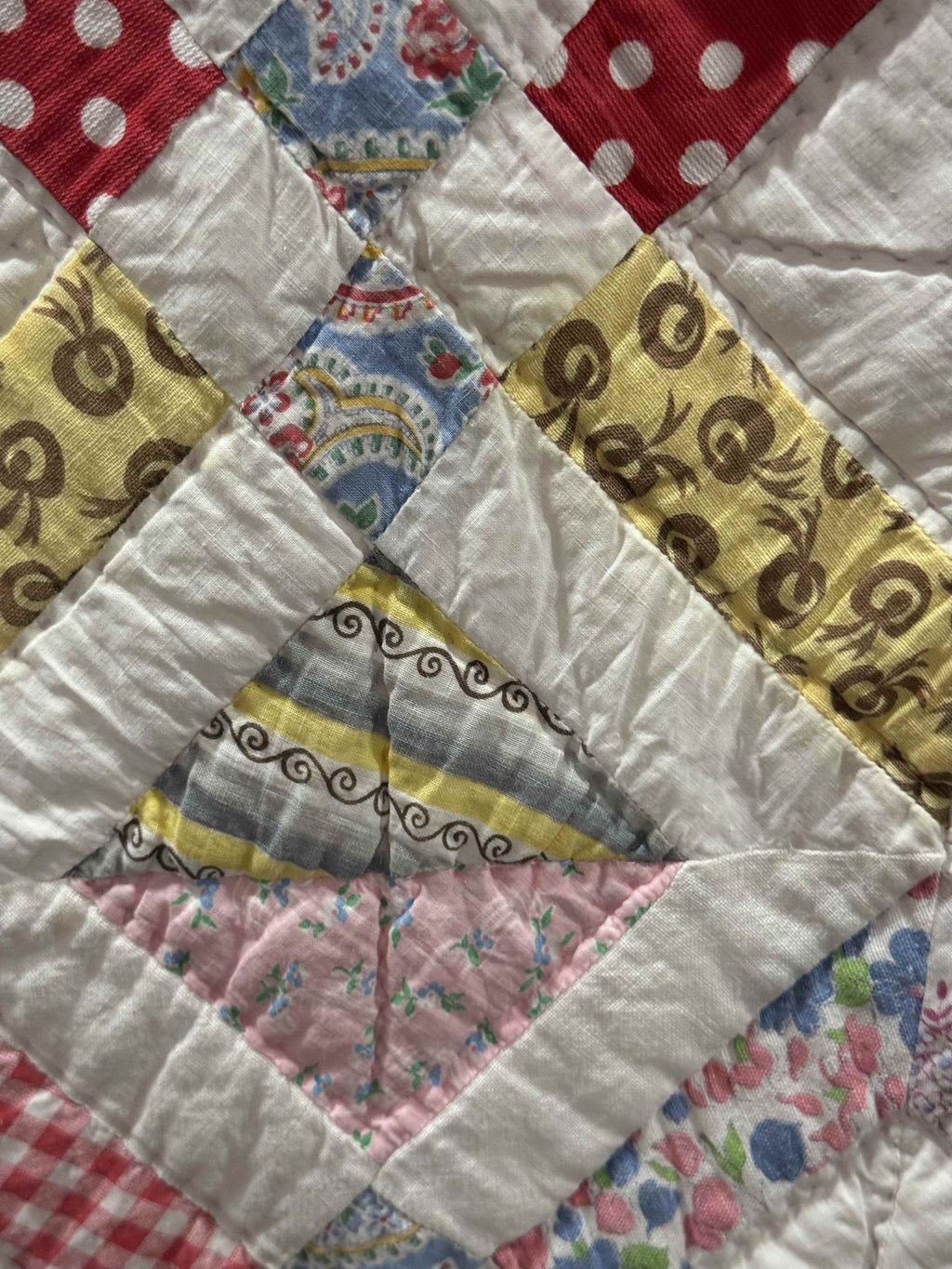 Vintage Quilt Betty's Delight