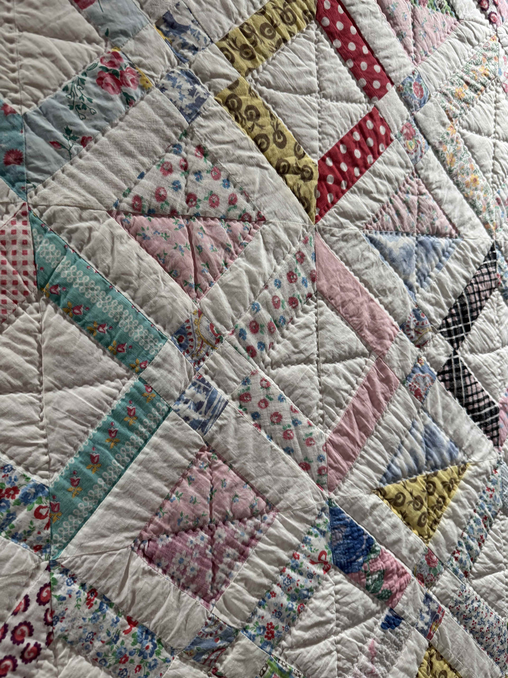 Vintage Quilt Betty's Delight