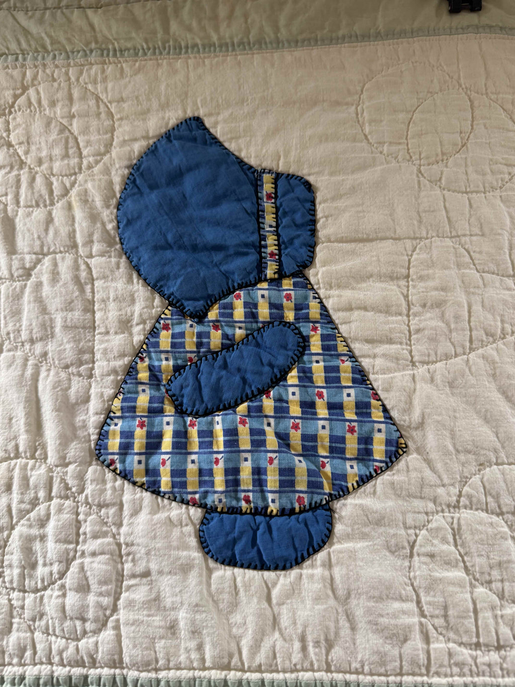 Vintage Quilt Sunbonnet Sue