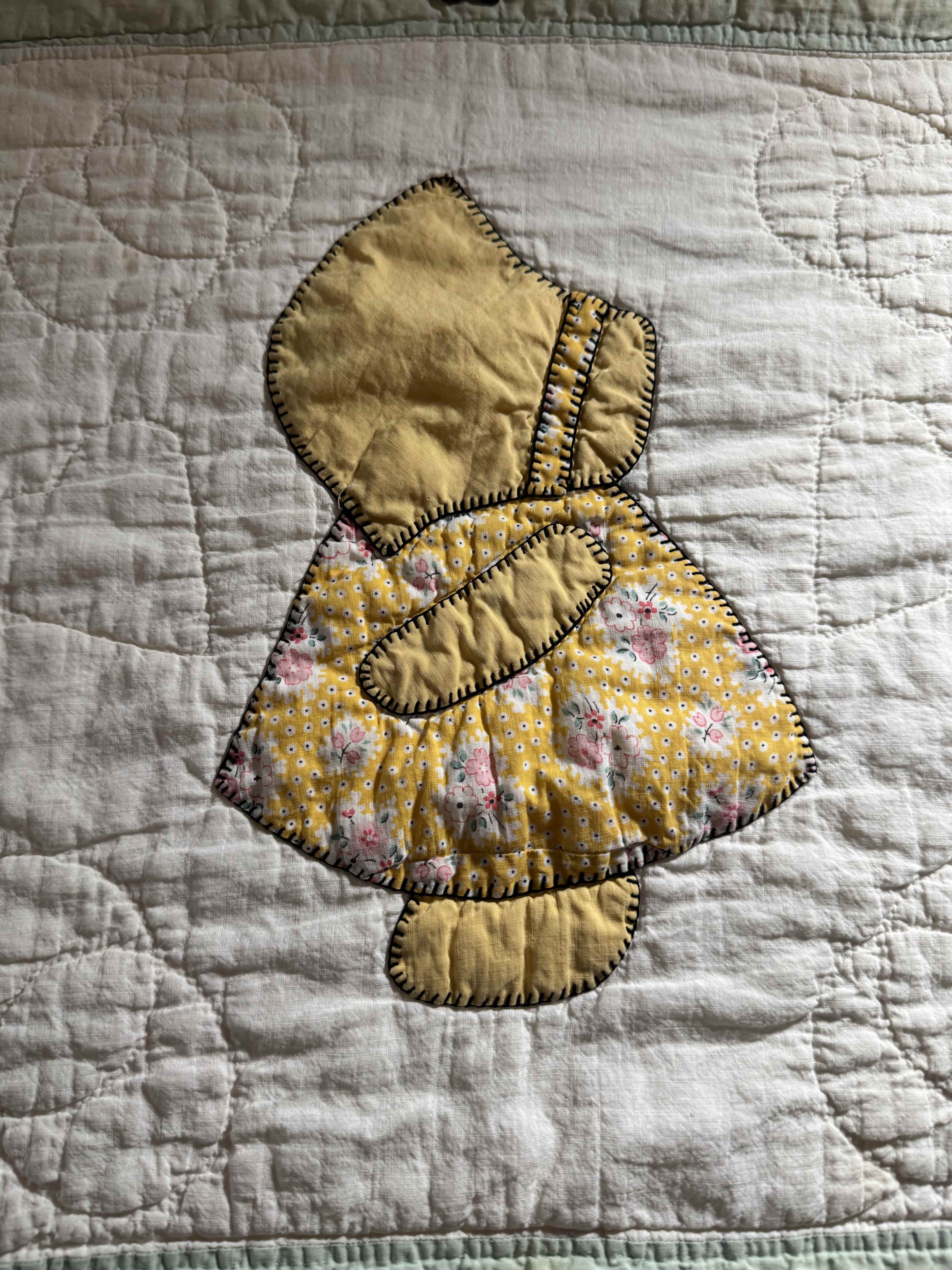 Vintage Quilt Sunbonnet Sue