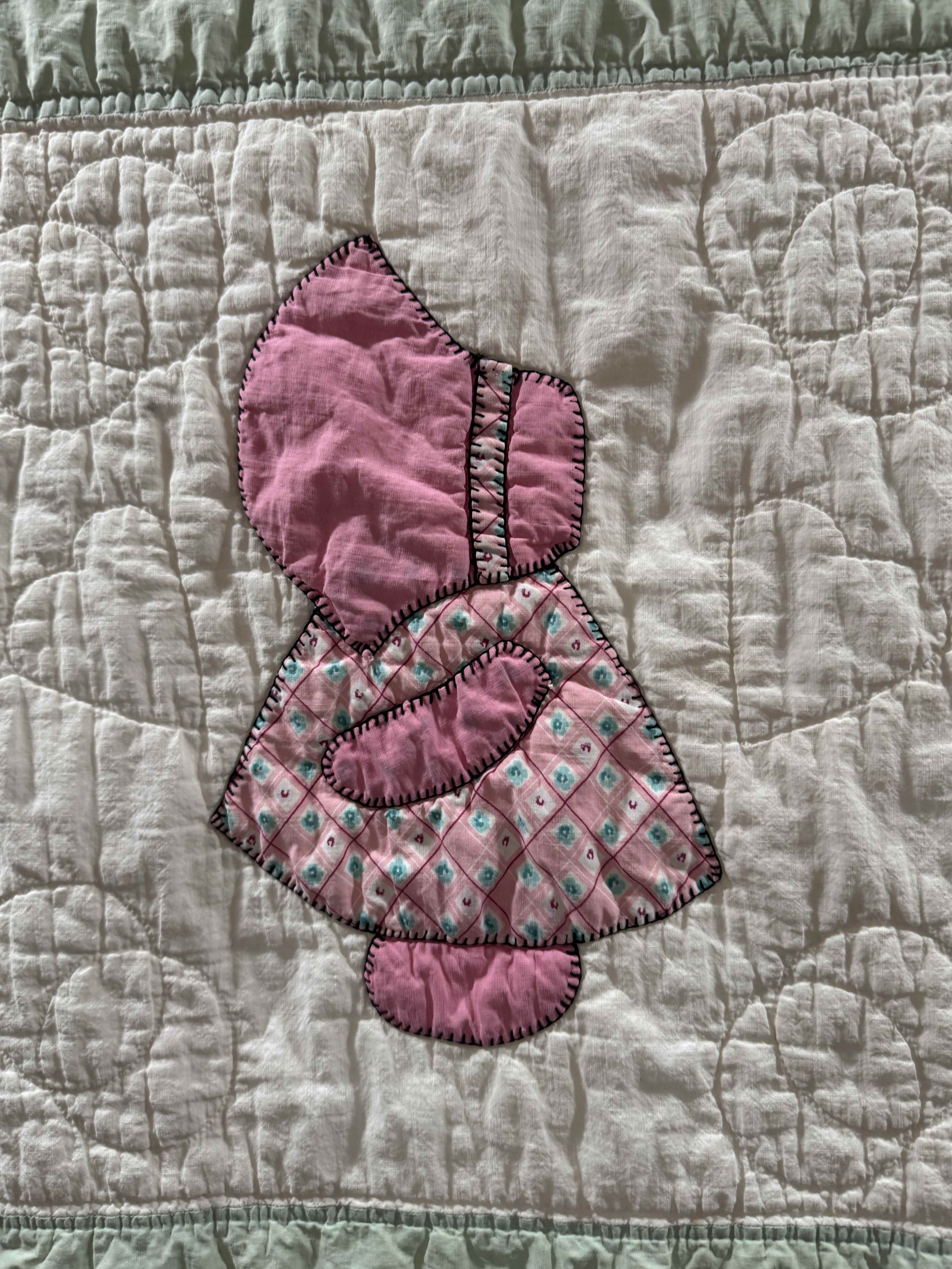 Vintage Quilt Sunbonnet Sue