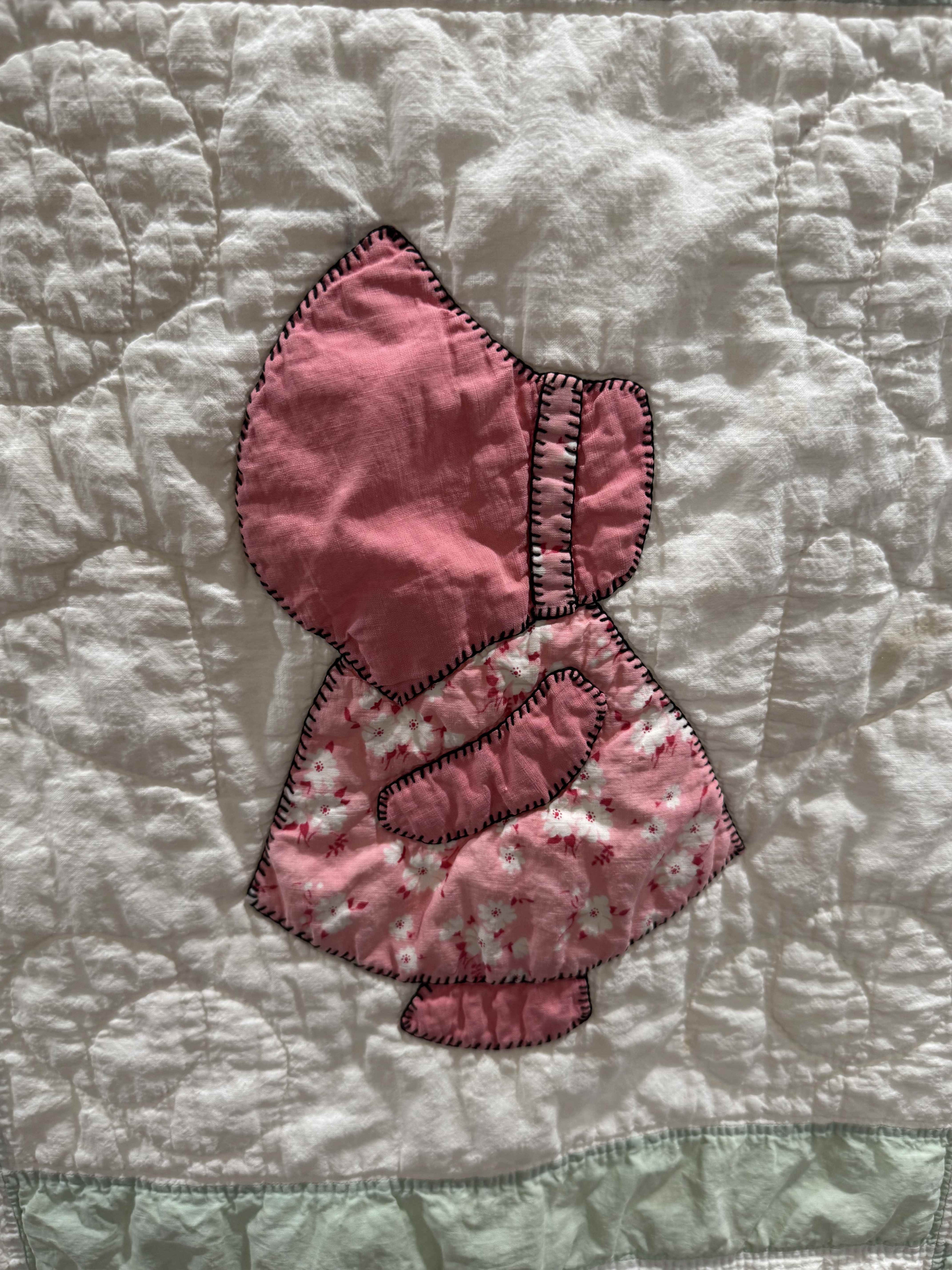 Vintage Quilt Sunbonnet Sue
