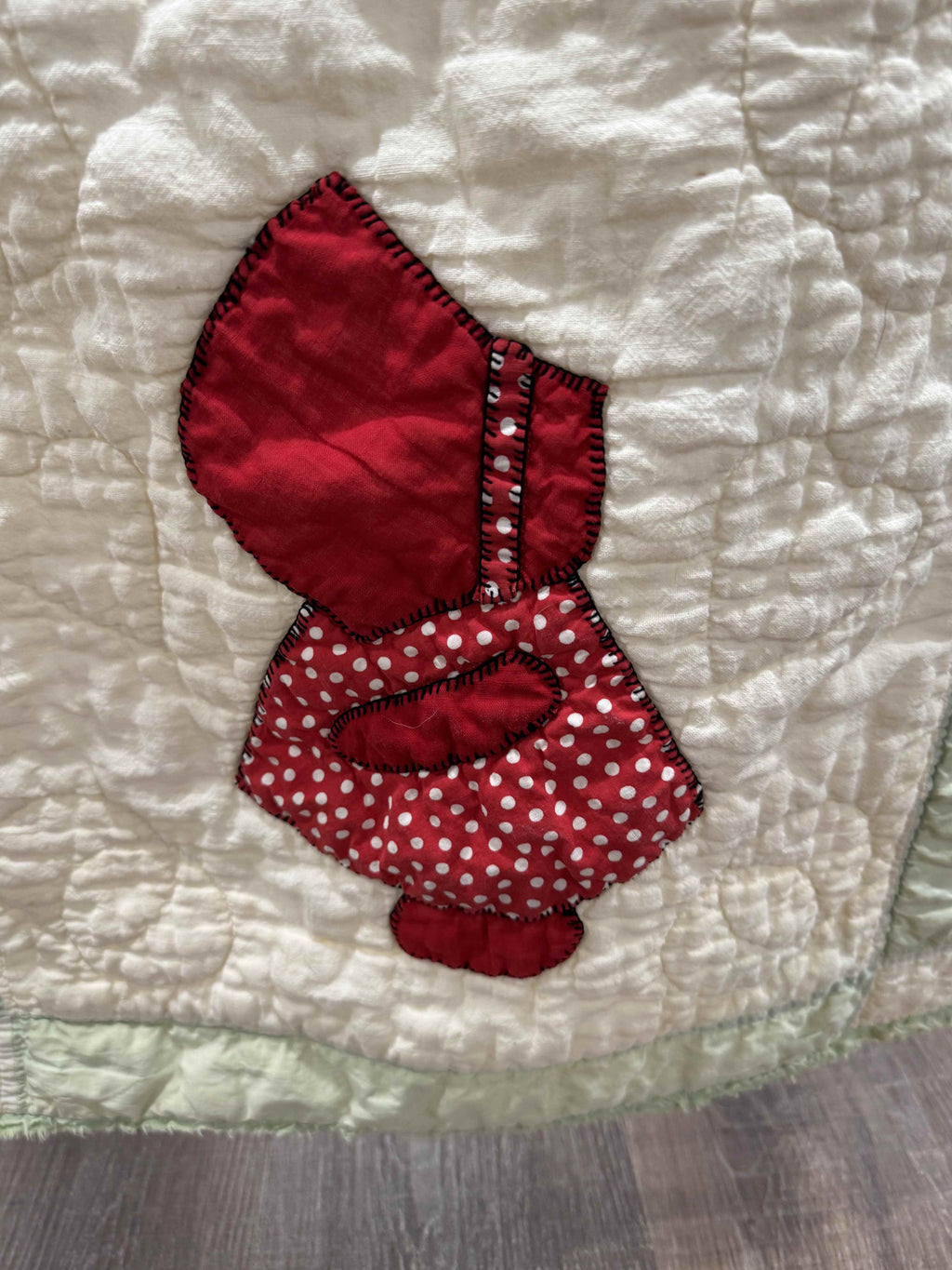 Vintage Quilt Sunbonnet Sue