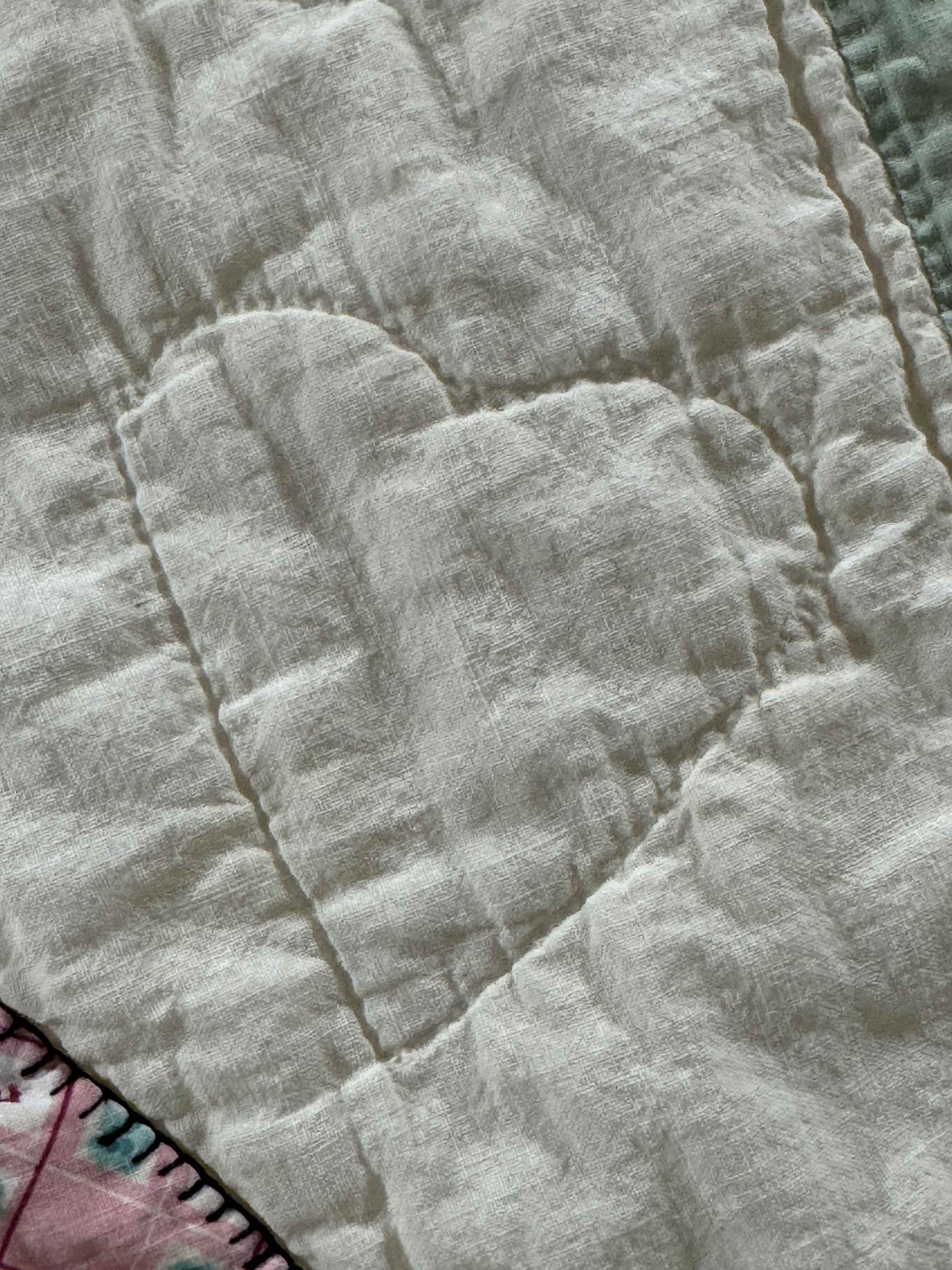 Vintage Quilt Sunbonnet Sue