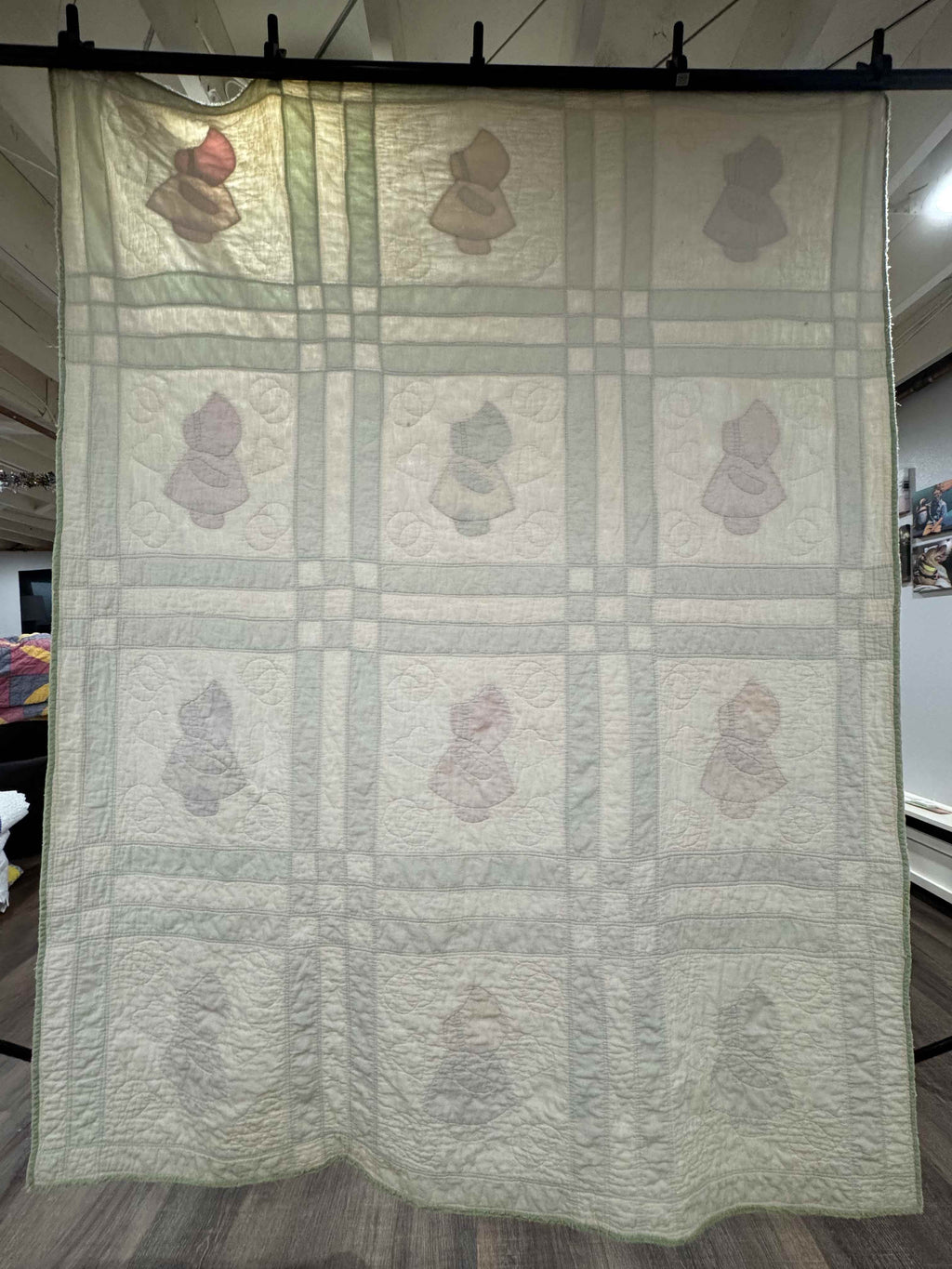 Vintage Quilt Sunbonnet Sue