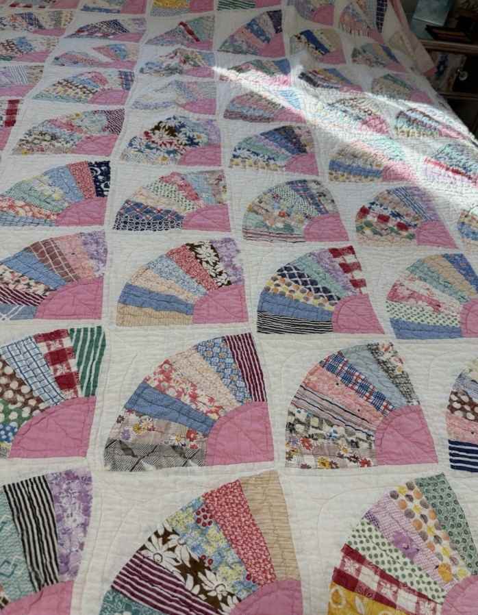 **SOLD** Vintage Grandmother's Fan Pink Feed Sack Quilt **SOLD**