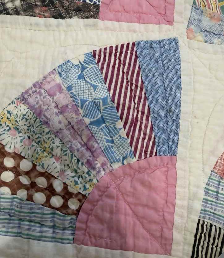 **SOLD** Vintage Grandmother's Fan Pink Feed Sack Quilt **SOLD**