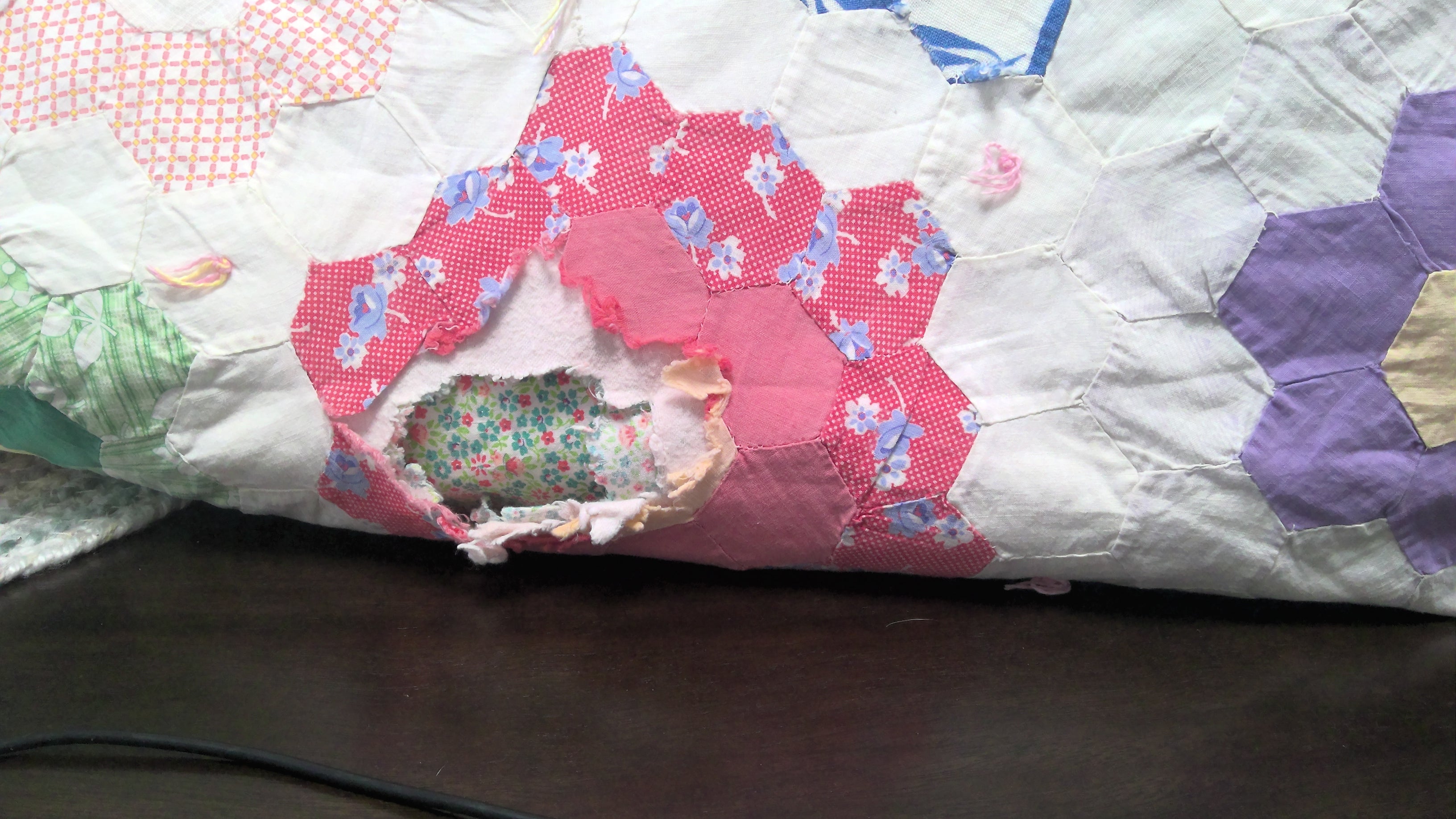**SOLD** CUTTER - Vintage Grandma's Flower Garden Tied Quilt  **SOLD**