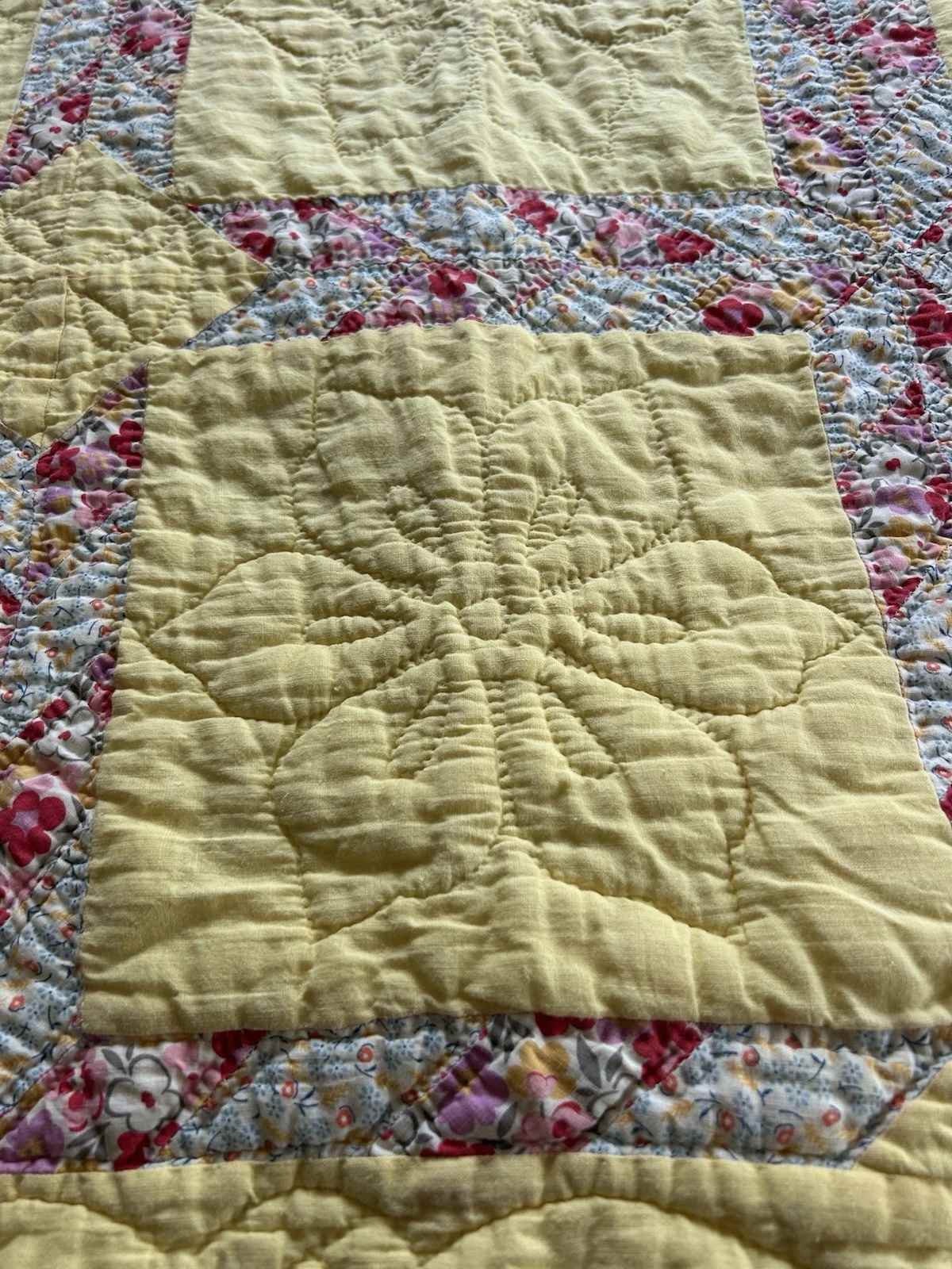 **SOLD** Vintage Quilt Lattice Yellow **SOLD**