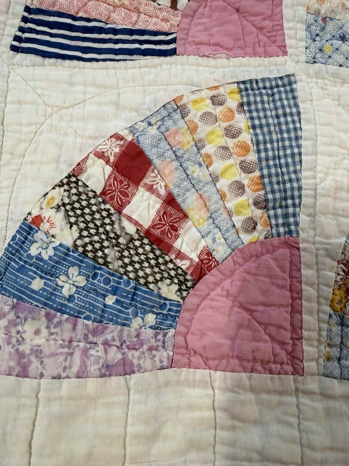 **SOLD** Vintage Grandmother's Fan Pink Feed Sack Quilt **SOLD**