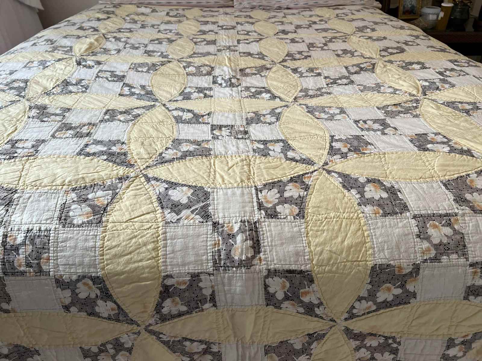 Vintage Quilt Glorified Nine Patch Yellow
